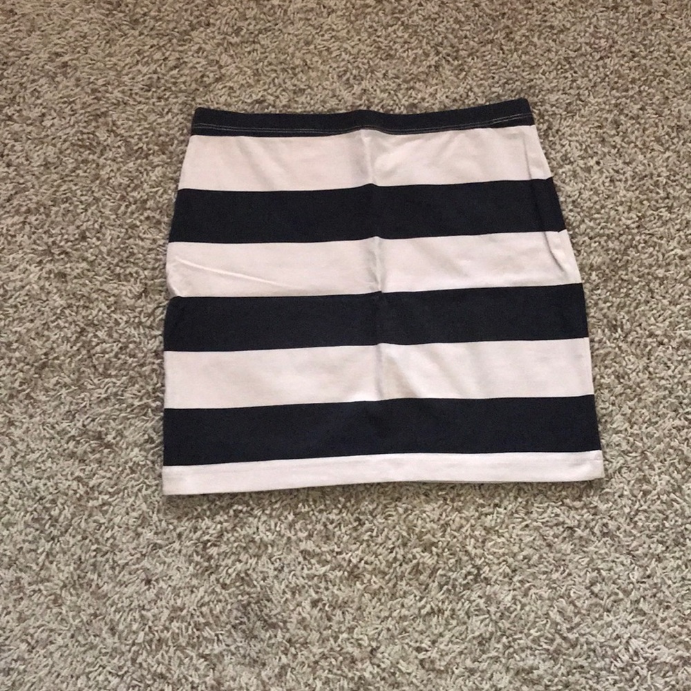 Fitted Skirt